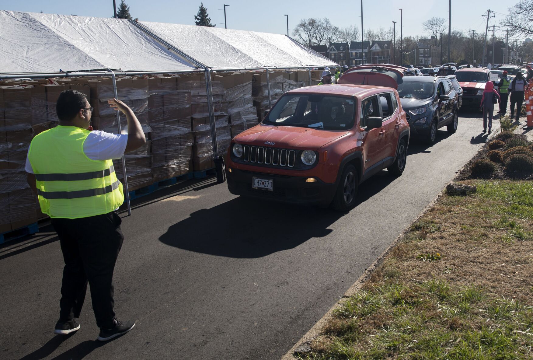 Urban League of Metropolitan St. Louis helps families in need for Thanksgiving